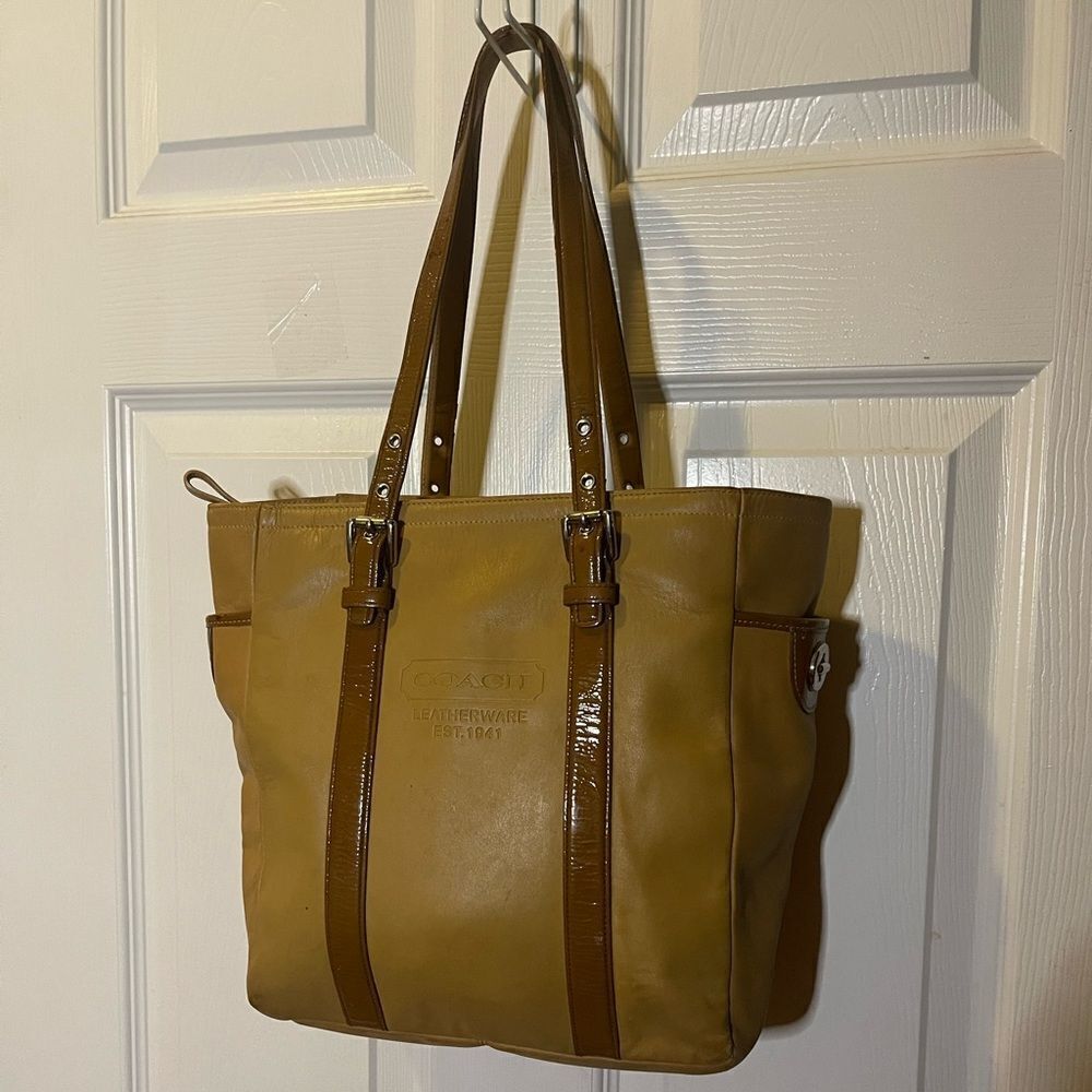 Vintage Coach Leatherware Est. 1941 tan shoulder bag with brown straps and trims